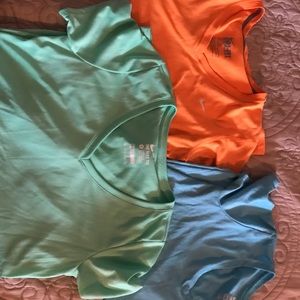 3 women’s Nike tees